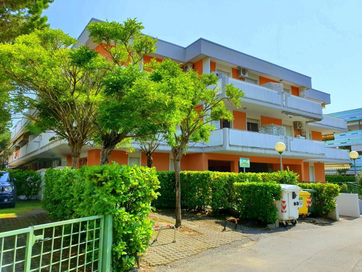Albatros Apartment Bibione Bagian luar foto